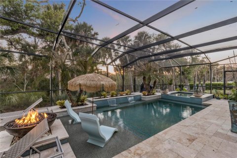 House in New Smyrna Beach, Florida 5 bedrooms, 279.82 sq.m. № 2121243 - photo 7