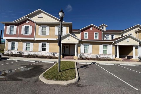 Touwnhouse à vendre à Kissimmee, Floride: 3 chambres, 142.14 m2 № 2118454 - photo 2