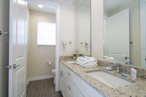 Touwnhouse à vendre à Kissimmee, Floride: 3 chambres, 142.14 m2 № 2118454 - photo 17