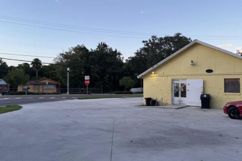 Immobilier commercial à vendre à Sanford, Floride: 122.63 m2 № 1902968 - photo 2