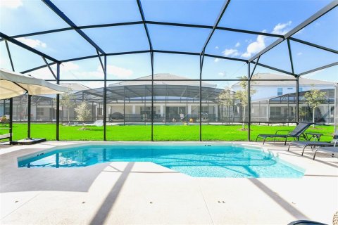 House in Kissimmee, Florida 10 bedrooms, 397.16 sq.m. № 1553177 - photo 13