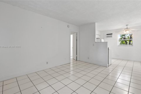 Apartment in Fort Lauderdale, Florida 1 bedroom, 65.03 sq.m. № 1944894 - photo 1