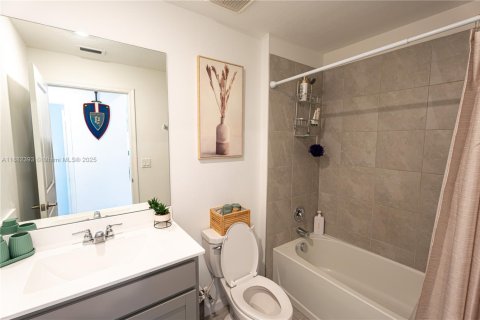 Villa ou maison à louer à Port St. Lucie, Floride: 3 chambres, 134.8 m2 № 1930453 - photo 29