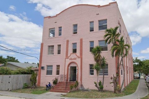 Villa ou maison à louer à Miami, Floride: 983.28 m2 № 1748690 - photo 4