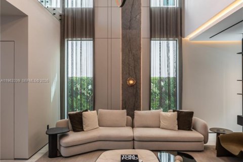 Купить виллу или дом в Дорал, Флорида 5 спален, 377.83м2, № 2025794 - фото 8