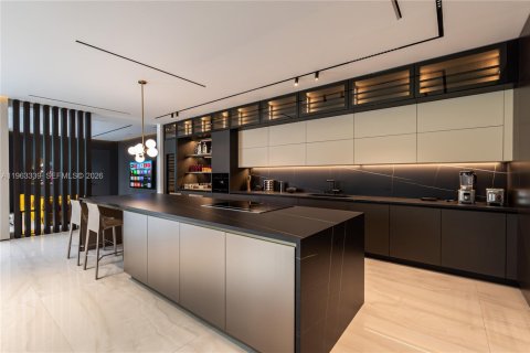 Купить виллу или дом в Дорал, Флорида 5 спален, 377.83м2, № 2025794 - фото 3