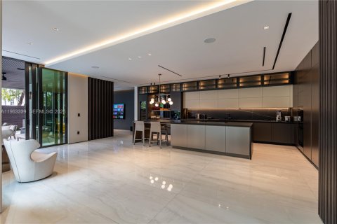 Купить виллу или дом в Дорал, Флорида 5 спален, 377.83м2, № 2025794 - фото 19