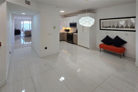 Купить кондоминиум в Дорал, Флорида 3 спальни, 157.93м2, № 2002947 - фото 4