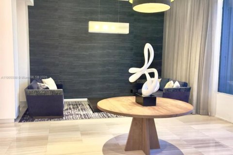 Condominio en venta en Sunny Isles Beach, Florida, 1 dormitorio, 92.07 m2 № 1956232 - foto 16