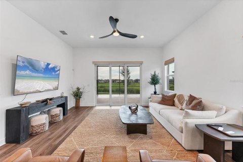Villa ou maison à vendre à Parrish, Floride: 2 chambres, 180.97 m2 № 1904688 - photo 5