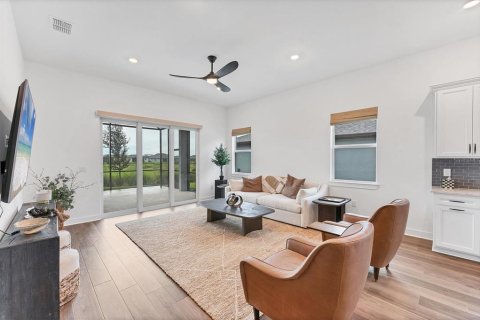 Villa ou maison à vendre à Parrish, Floride: 2 chambres, 180.97 m2 № 1904688 - photo 4