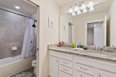 Townhouse in Davenport, Florida 5 bedrooms, 211.91 sq.m. № 1275738 - photo 23