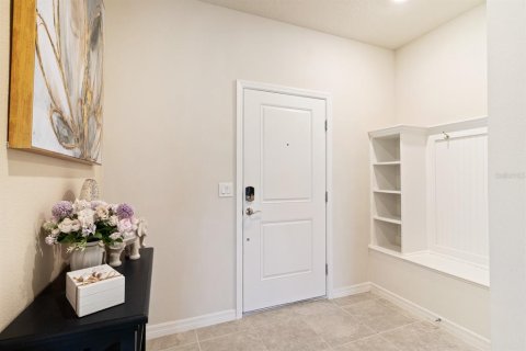 Townhouse in Davenport, Florida 5 bedrooms, 211.91 sq.m. № 1275738 - photo 12