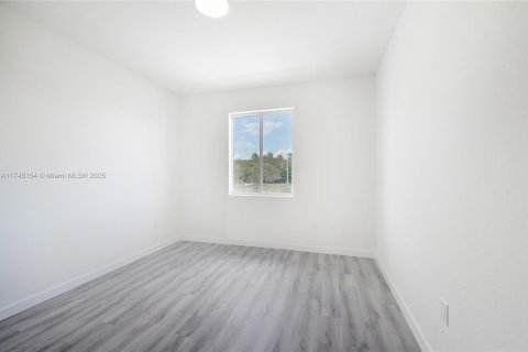 Adosado en venta en Miami, Florida, 5 dormitorios, 233.93 m2 № 1705799 - foto 20