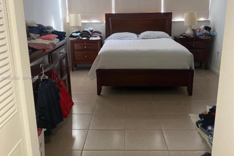 Condominio en alquiler en North Miami, Florida, 1 dormitorio, 72.28 m2 № 2085031 - foto 23