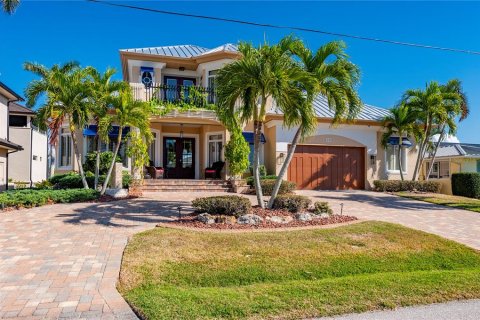 Villa ou maison à vendre à Punta Gorda, Floride: 3 chambres, 264.4 m2 № 2408346 - photo 7