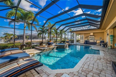 Villa ou maison à vendre à Punta Gorda, Floride: 3 chambres, 264.4 m2 № 2408346 - photo 2