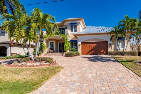 Villa ou maison à vendre à Punta Gorda, Floride: 3 chambres, 264.4 m2 № 2408346 - photo 10
