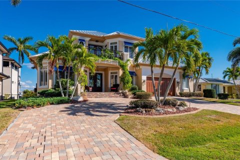 Villa ou maison à Punta Gorda, Floride 3 chambres, 264.4 m2 № 2408346