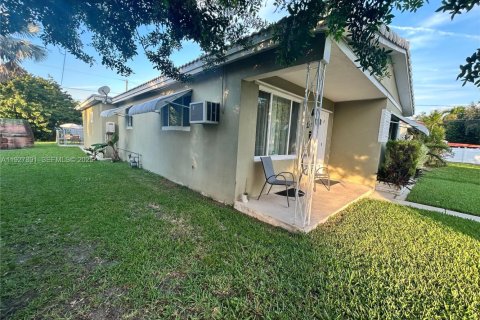 Купить виллу или дом в Холливуд, Флорида 3 спальни, № 1988710 - фото 6