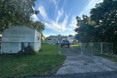 Купить виллу или дом в Холливуд, Флорида 3 спальни, № 1988710 - фото 7