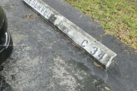 Снять в аренду кондоминиум в Майами, Флорида 2 спальни, 83.24м2, № 1971975 - фото 25