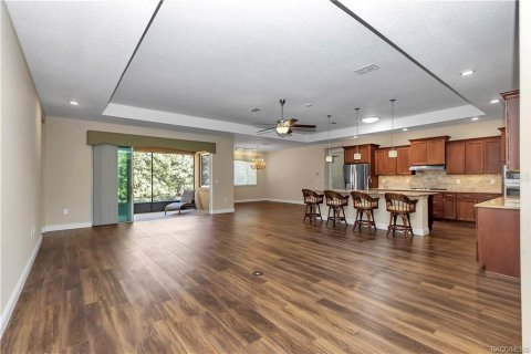 House in Ocala, Florida 4 bedrooms, 242.29 sq.m. № 2214989 - photo 9
