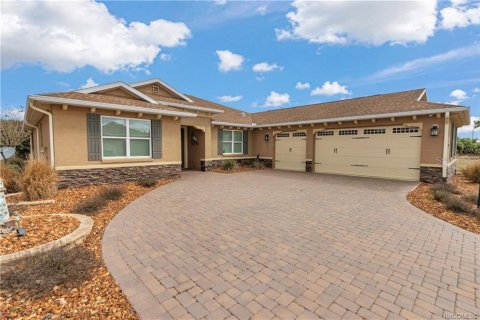 House in Ocala, Florida 4 bedrooms, 242.29 sq.m. № 2214989 - photo 4