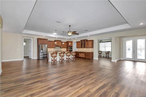 House in Ocala, Florida 4 bedrooms, 242.29 sq.m. № 2214989 - photo 8