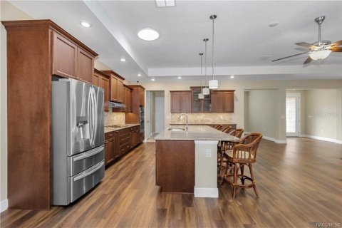 House in Ocala, Florida 4 bedrooms, 242.29 sq.m. № 2214989 - photo 10