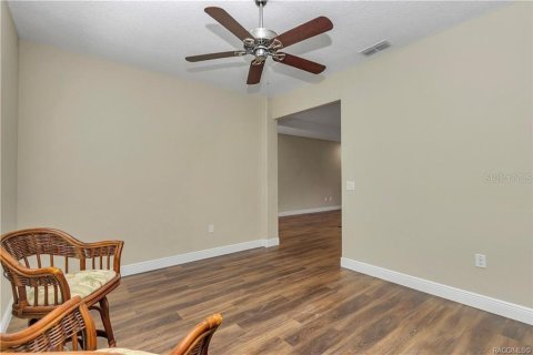House in Ocala, Florida 4 bedrooms, 242.29 sq.m. № 2214989 - photo 23