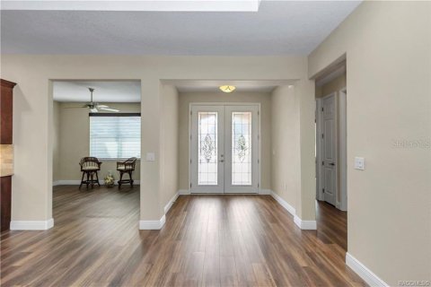 House in Ocala, Florida 4 bedrooms, 242.29 sq.m. № 2214989 - photo 7