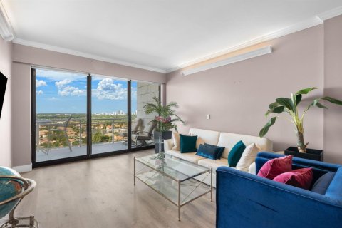 Купить кондоминиум в Холливуд, Флорида 3 комнаты, 77.29м2, № 2244506 - фото 12