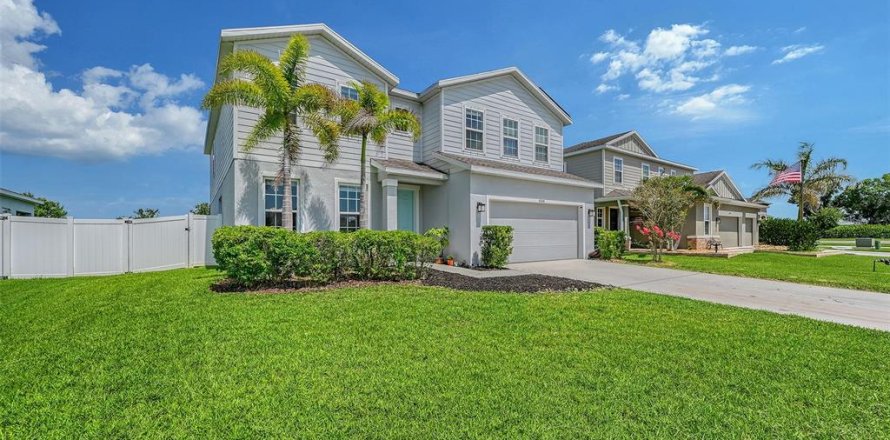 Casa en Parrish, Florida 4 dormitorios, 292.08 m2 № 2152280
