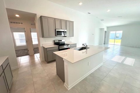 Villa ou maison à louer à Kissimmee, Floride: 3 chambres, 117.71 m2 № 2321321 - photo 5