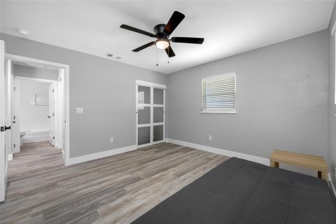 House in Saint Pete Beach, Florida 2 bedrooms, 110.46 sq.m. № 2232788 - photo 20