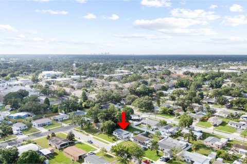 House in Pinellas Park, Florida 3 bedrooms, 76.64 sq.m. № 1841836 - photo 25