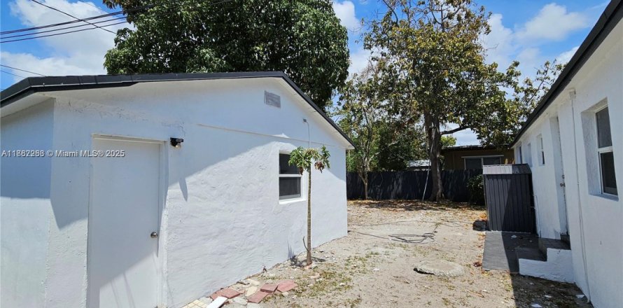 Immobilier commercial à Miami, Floride 2 chambres, 60.39 m2 № 1890671