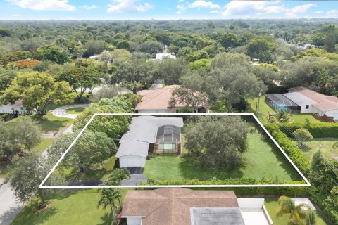 Casa en venta en Pinecrest, Florida, 2 dormitorios, 115.11 m2 № 1896410 - foto 7