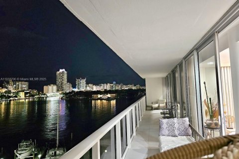 Купить кондоминиум в Майами-Бич, Флорида 2 спальни, 141.21м2, № 1972099 - фото 21