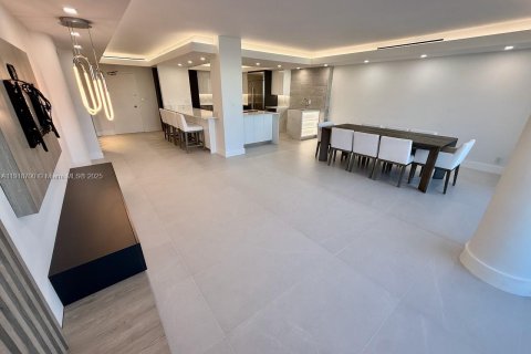 Купить кондоминиум в Майами-Бич, Флорида 2 спальни, 141.21м2, № 1972099 - фото 6