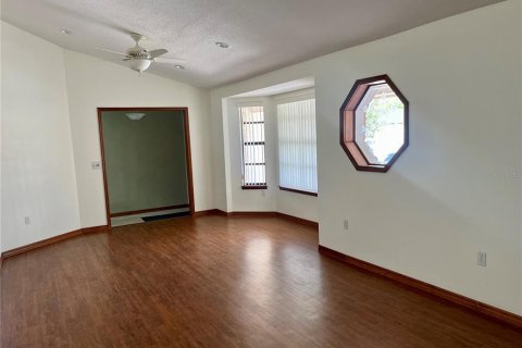 Villa ou maison à louer à Orlando, Floride: 4 chambres, 249.81 m2 № 1740774 - photo 3