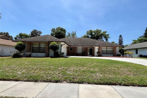 Villa ou maison à louer à Orlando, Floride: 4 chambres, 249.81 m2 № 1740774 - photo 2