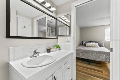 Villa ou maison à vendre à Port Richey, Floride: 2 chambres, 104.14 m2 № 2215345 - photo 4