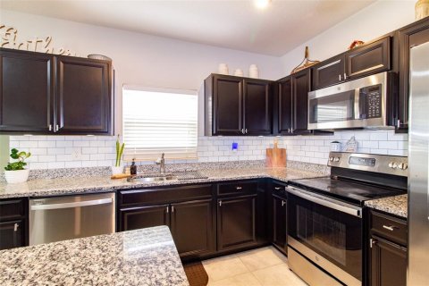 Villa ou maison à vendre à Winter Haven, Floride: 3 chambres, 120.96 m2 № 1734462 - photo 6