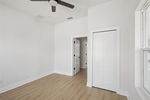 Villa ou maison à vendre à Tampa, Floride: 5 chambres, 171.68 m2 № 2143205 - photo 19