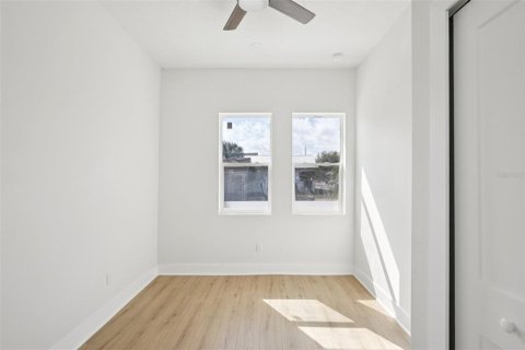 Villa ou maison à vendre à Tampa, Floride: 5 chambres, 171.68 m2 № 2143205 - photo 23