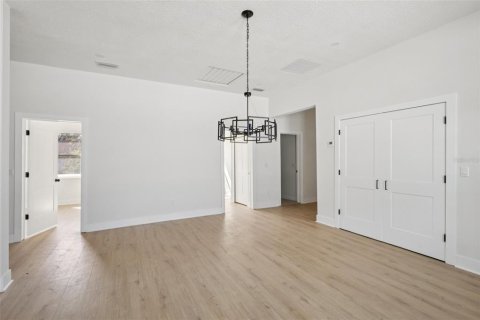 Villa ou maison à vendre à Tampa, Floride: 5 chambres, 171.68 m2 № 2143205 - photo 9