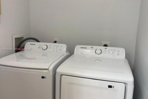 Villa ou maison à vendre à Lake Worth, Floride: 2 chambres, 189.15 m2 № 2006936 - photo 18