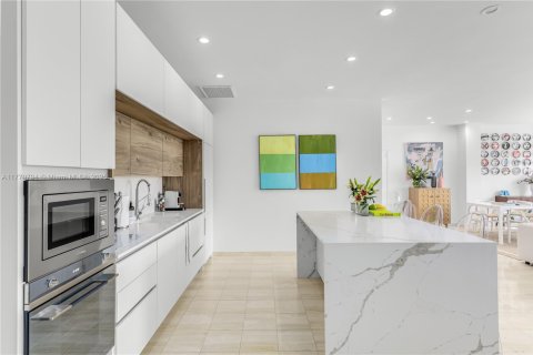 Copropriété à louer à Miami Beach, Floride: 2 chambres, 119.19 m2 № 1612215 - photo 6